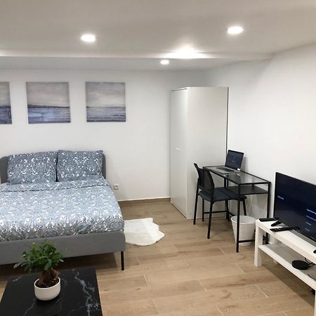Grand F2 Confortable Saint-Denis  Luaran gambar